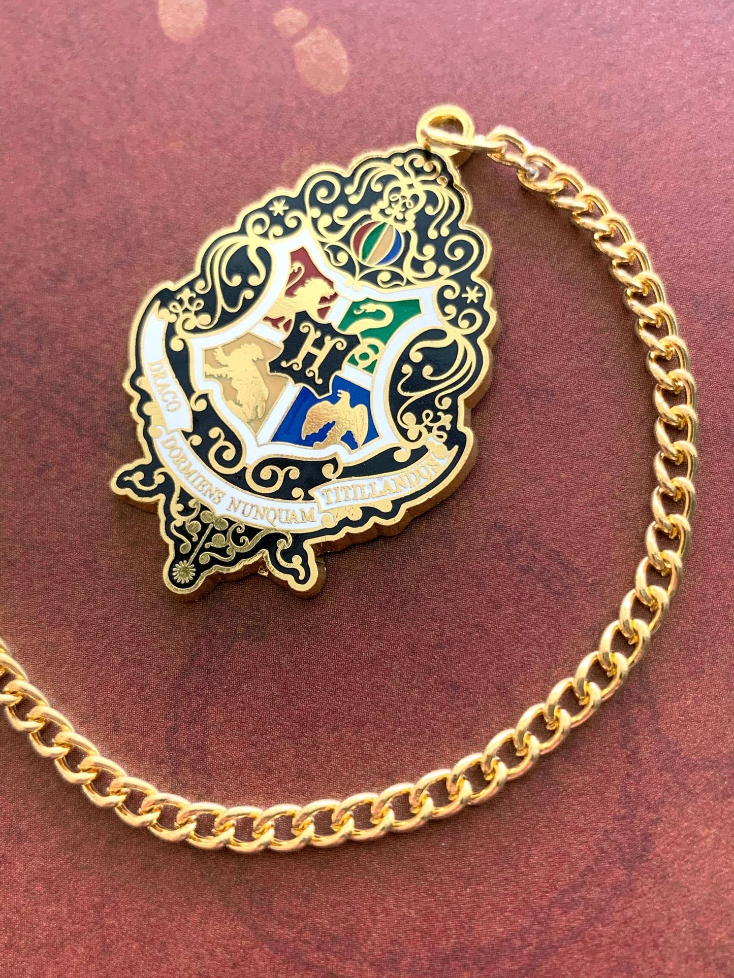 Harry Potter Bookmark - Hogwarts Knockturn Crest Charm